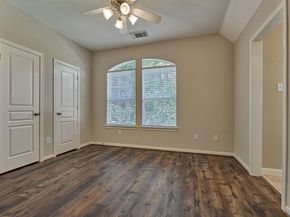 58 S Bardsbrook Circle, The Woodlands TX 77382