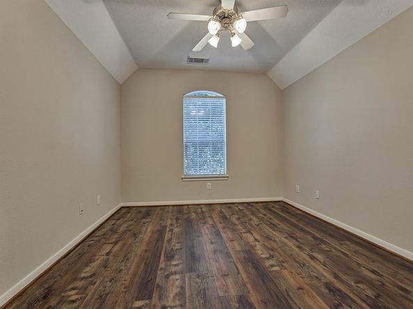 58 S Bardsbrook Circle, The Woodlands TX 77382