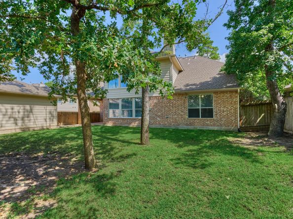 58 S Bardsbrook Circle, The Woodlands TX 77382