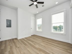 1510 E 31st Street, Houston TX 77022