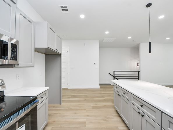 1510 E 31st Street, Houston TX 77022
