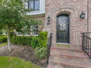 9450 London Bridge Station, Houston TX 77045