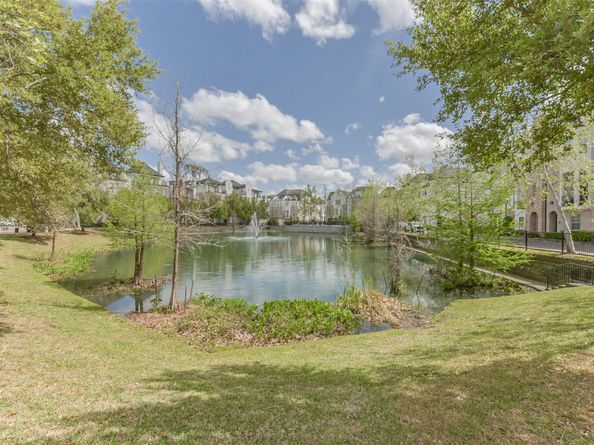 9450 London Bridge Station, Houston TX 77045