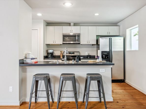 219 W Gray Street, Houston TX 77019