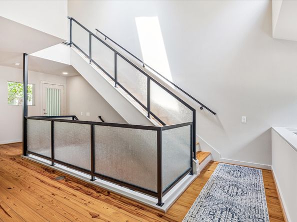 219 W Gray Street, Houston TX 77019