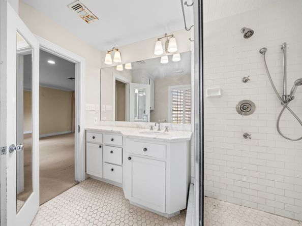 3867 Olympia Drive, Houston TX 77019