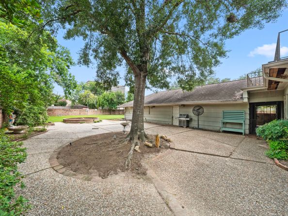 3867 Olympia Drive, Houston TX 77019