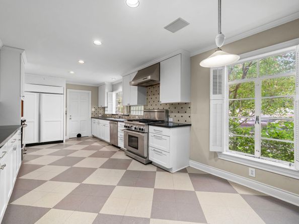 3867 Olympia Drive, Houston TX 77019