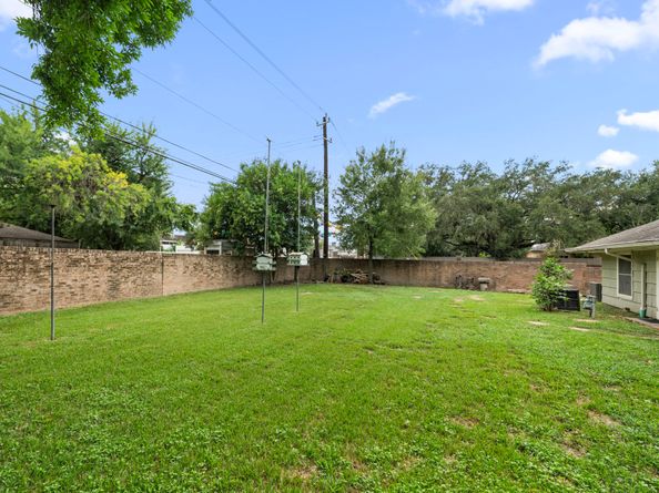 3867 Olympia Drive, Houston TX 77019