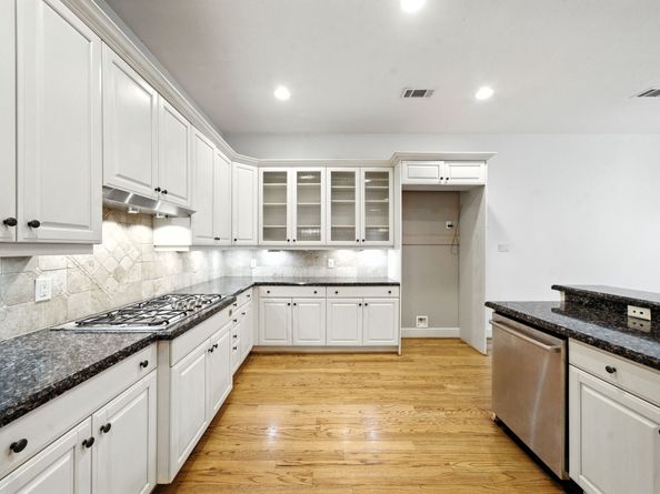 2714 Stuart Manor, Houston TX 77082