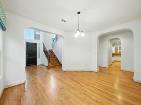 2714 Stuart Manor, Houston TX 77082