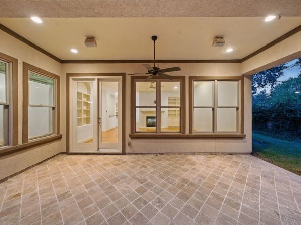 2714 Stuart Manor, Houston TX 77082