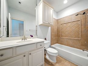 2714 Stuart Manor, Houston TX 77082