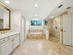 2714 Stuart Manor, Houston TX 77082