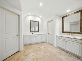 2714 Stuart Manor, Houston TX 77082