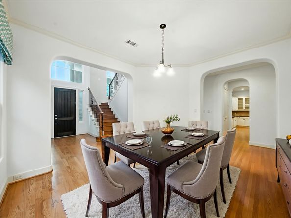 2714 Stuart Manor, Houston TX 77082