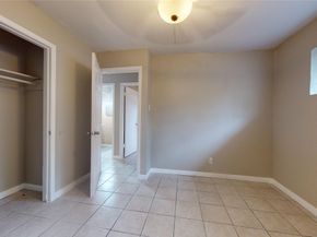 5017 Mallow Street, Houston TX 77033