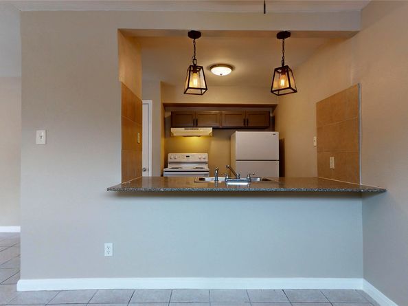 5017 Mallow Street, Houston TX 77033