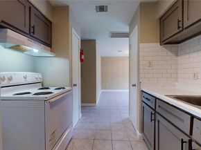5017 Mallow Street, Houston TX 77033
