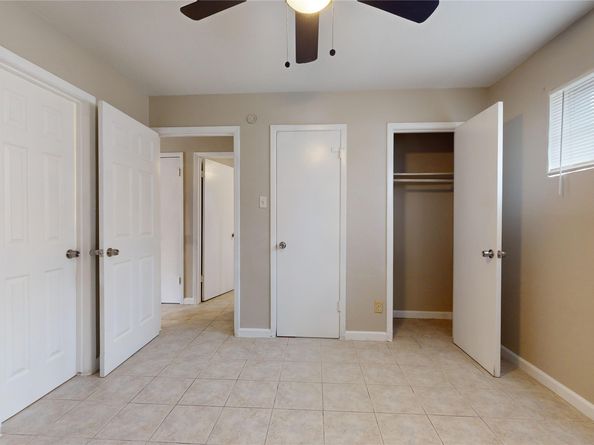 5017 Mallow Street, Houston TX 77033