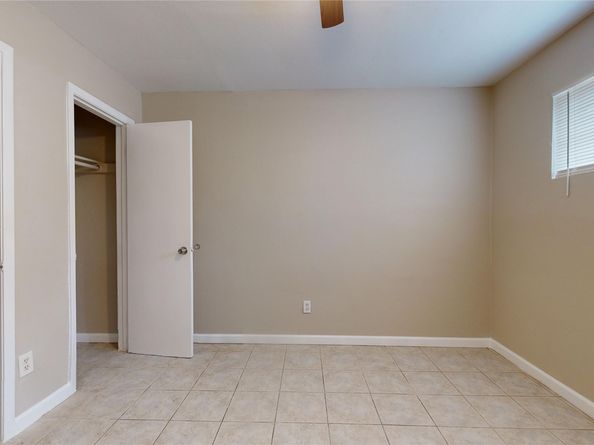 5017 Mallow Street, Houston TX 77033