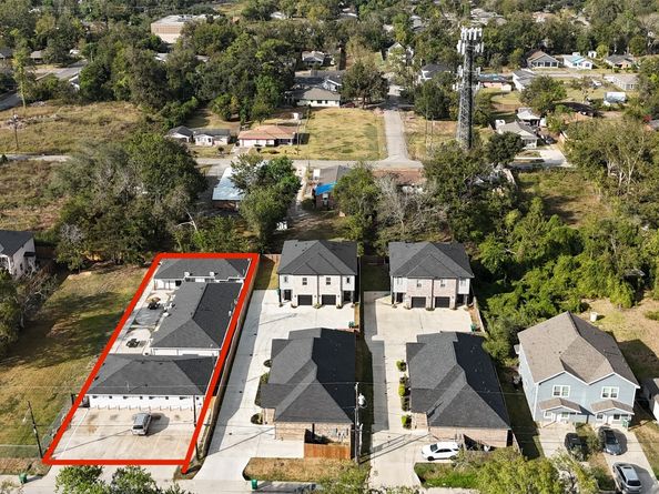 5017 Mallow Street, Houston TX 77033