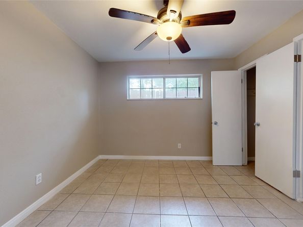 5017 Mallow Street, Houston TX 77033
