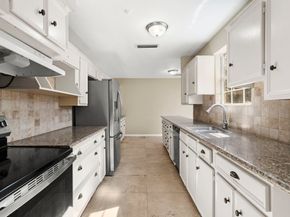 5 Tiffany Square, Sugar Land TX 77478