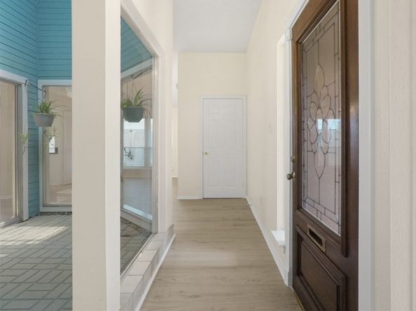 15618 Barbarossa Drive, Houston TX 77083