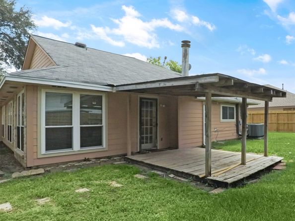 15618 Barbarossa Drive, Houston TX 77083