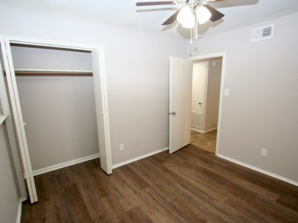12024 Mighty Oak Drive A, Houston TX 77066