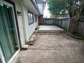12024 Mighty Oak Drive A, Houston TX 77066