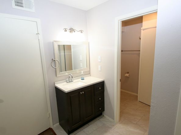 12024 Mighty Oak Drive A, Houston TX 77066