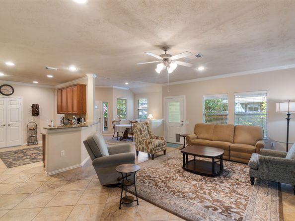 11 Abercrombie Place, Conroe TX 77384