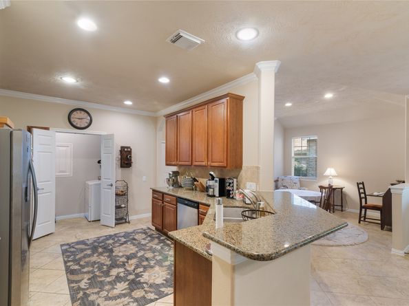 11 Abercrombie Place, Conroe TX 77384