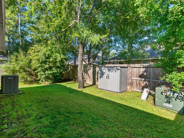 11 Abercrombie Place, Conroe TX 77384