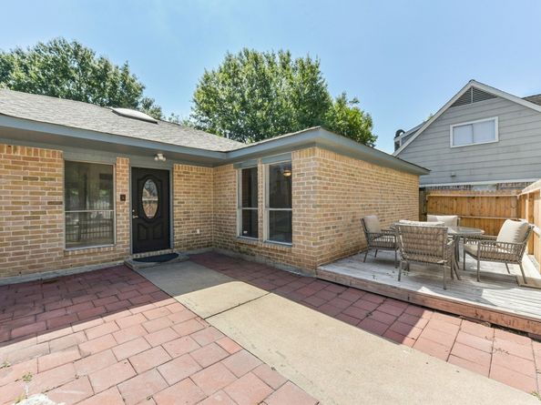 2207 Crystal Hills Drive, Houston TX 77077