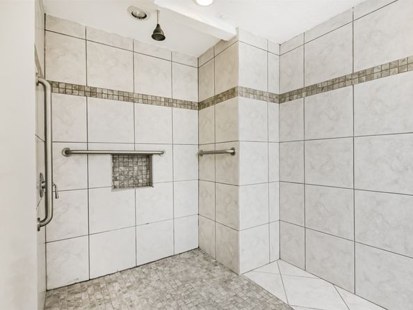 2207 Crystal Hills Drive, Houston TX 77077