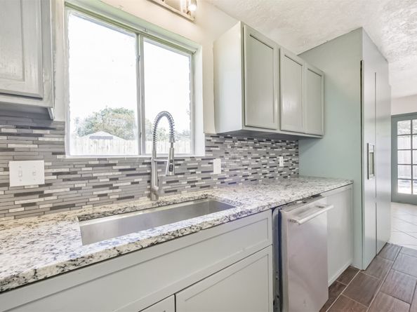 2207 Crystal Hills Drive, Houston TX 77077