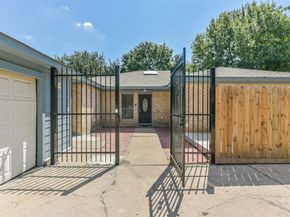 2207 Crystal Hills Drive, Houston TX 77077