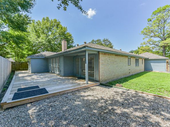 2207 Crystal Hills Drive, Houston TX 77077