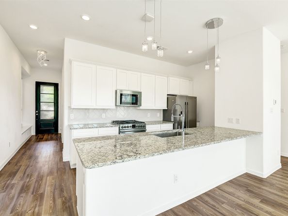 610 Aspen Falls Court, Conroe TX 77304