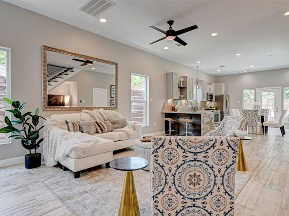 317 E 35th Street, Houston TX 77018