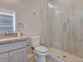 317 E 35th Street, Houston TX 77018