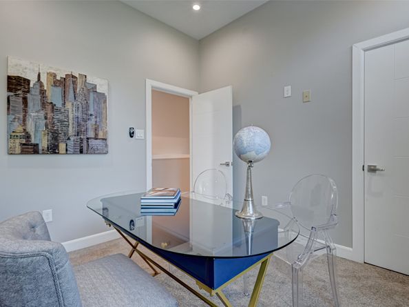 317 E 35th Street, Houston TX 77018
