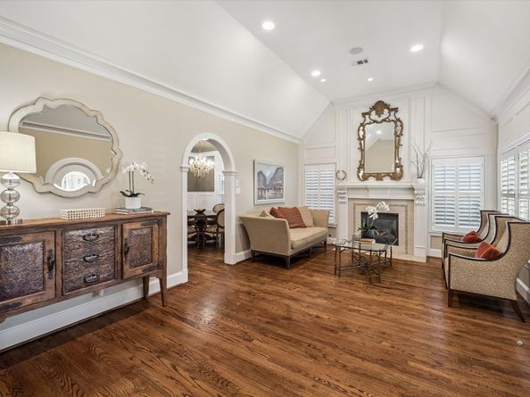 2807 Rice Boulevard, Houston TX 77005