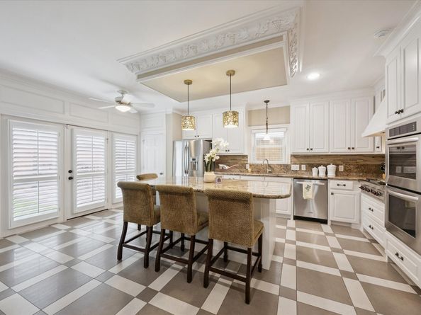 2807 Rice Boulevard, Houston TX 77005