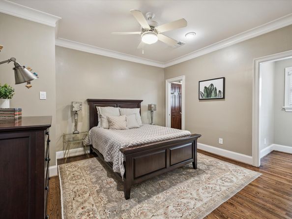 2807 Rice Boulevard, Houston TX 77005