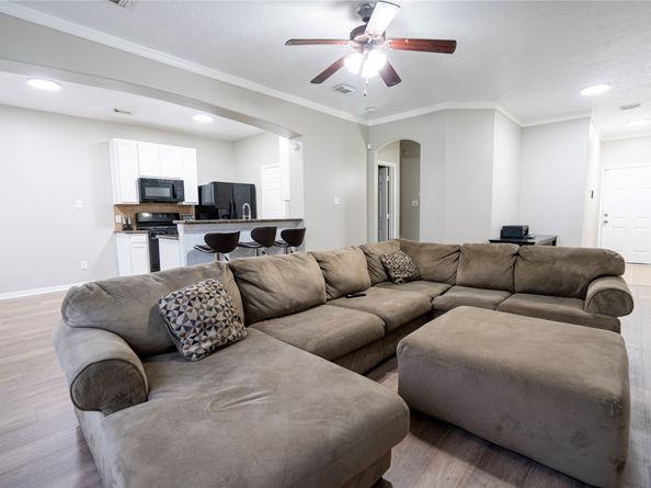 4908 LANDWARD LN Lane, Houston TX 77066