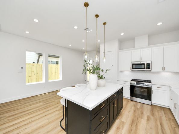 4612 Bristol Street, Houston TX 77009